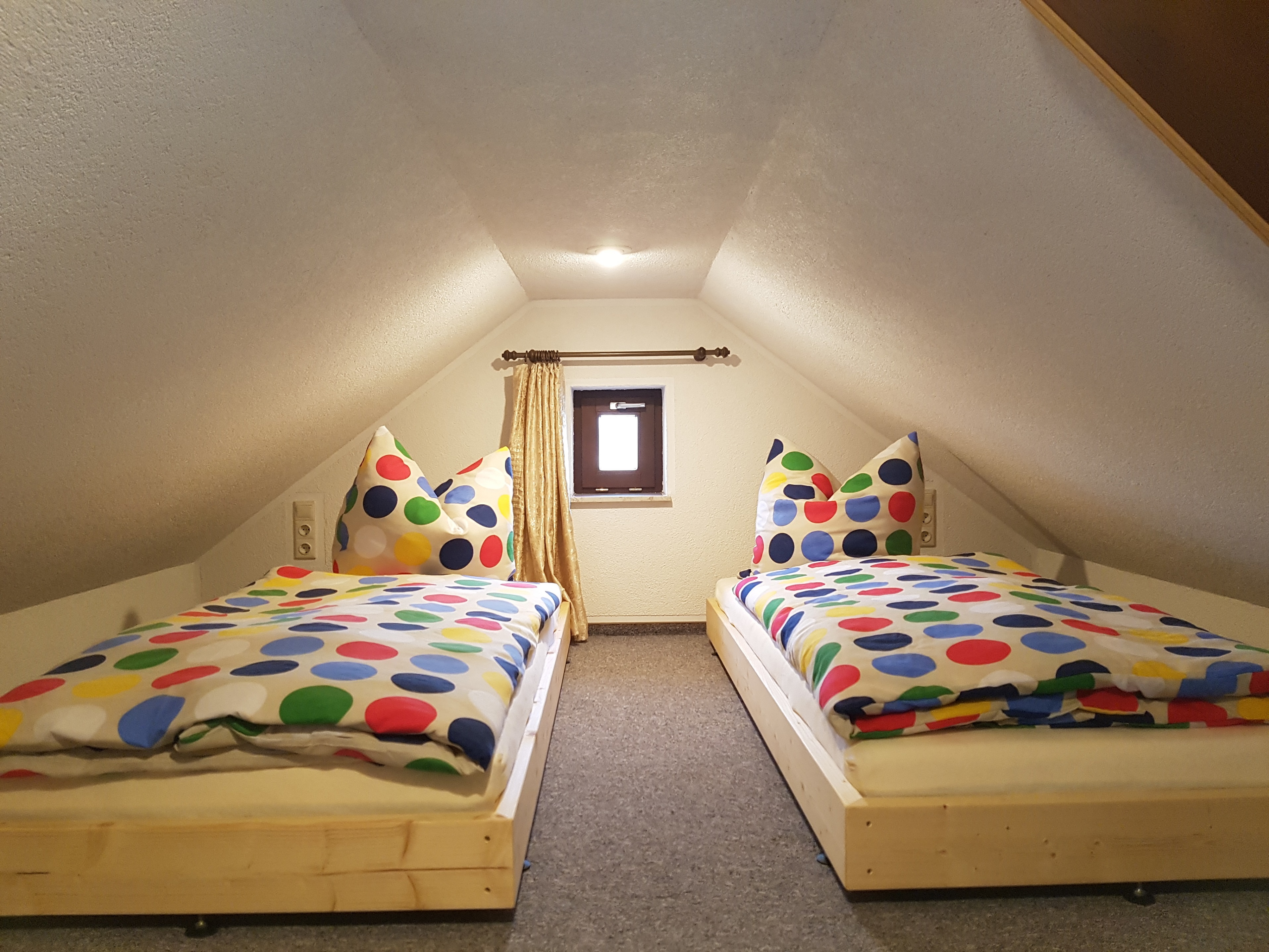 Schlafraum - Deckenhöhe etwa 1,30m
